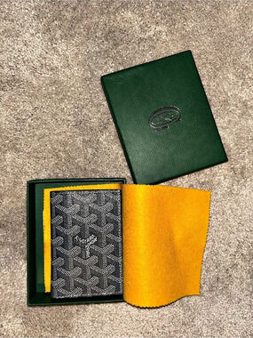 Goyard Victoire Wallet Grey